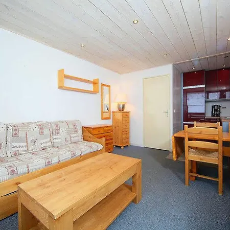Daire Les Tommeuses - Val Claret-24 By Interhome