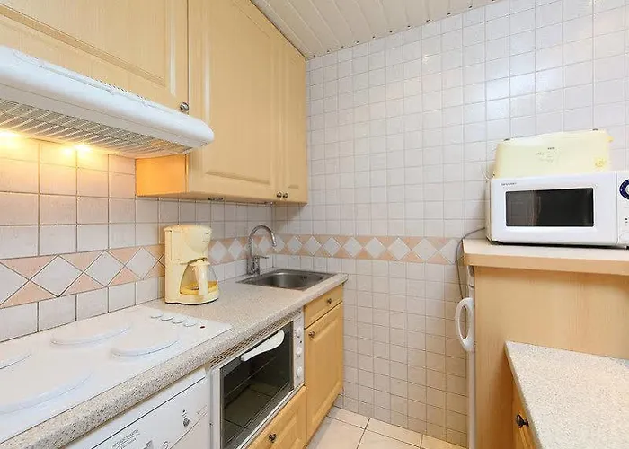 Les Tommeuses - Val Claret-24 By Interhome *